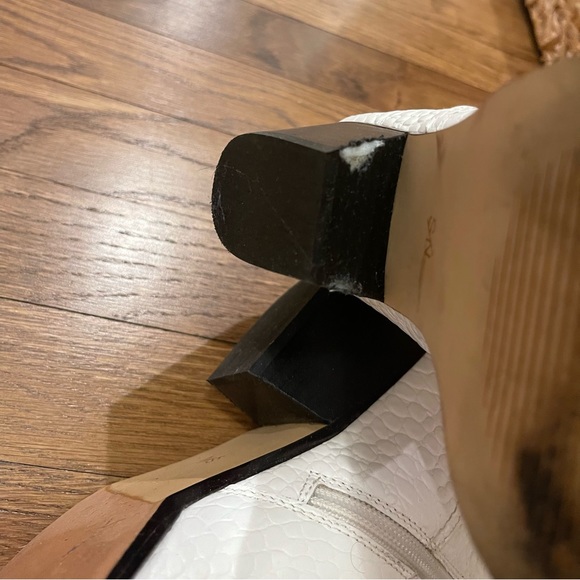 SOMETHING NAVY White Wesley Leather Bootie / Boots - Picture 3 of 7